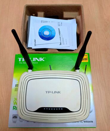 azercell wifi router: Modem router TP-Link, hec bir problemi yoxdu, yaxşı işləyir, 4