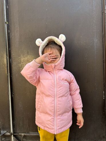 Верхняя одежда: Детские верхние одежды для девочек Б/У очень хорошем состоянии всё по — 9