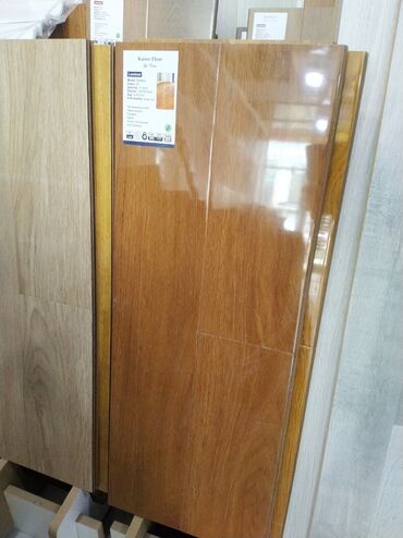 laminat almaniya: Kaiser Floor markasına aid Modina model laminat. Bu laminat 33-cü