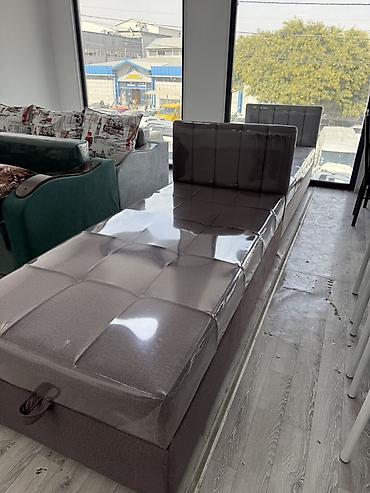 Односпальные кровати: Односпальная тахта с подъёмным коробом - Компактная тахта с вшитым — 44