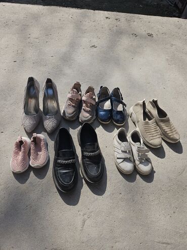 обувь на лето: Продам обувь в хорошем состоянии. Любая пара по 300 сом