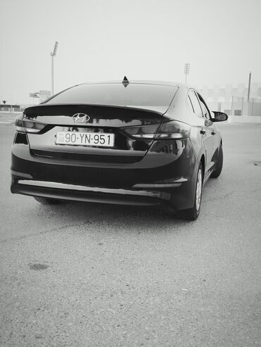 Hyundai: Hyundai Elantra: 1.6 l | Sedan — 3