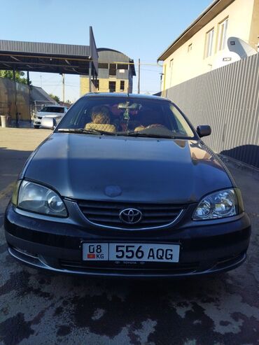 продажа авто в кыргызстане: Toyota Avensis: 2002 г., 1.8 л, Механика, Бензин, Хэтчбэк