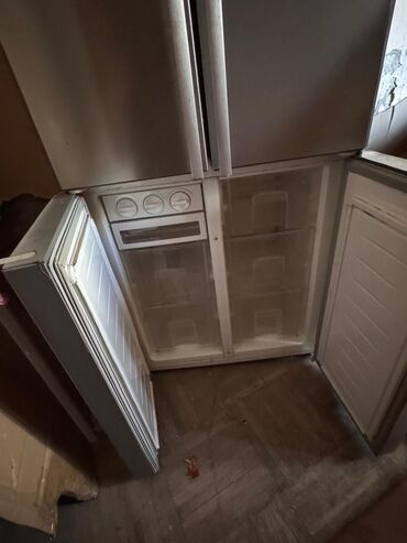 sonifer kofe aparati: 4 qapılı Bompani Soyuducu Satılır, rəng - Boz