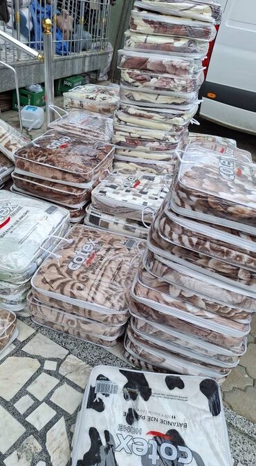 Ćebad i pokrivači: Mešavina, Veličina - Bračna, bоја - Šareno — 4