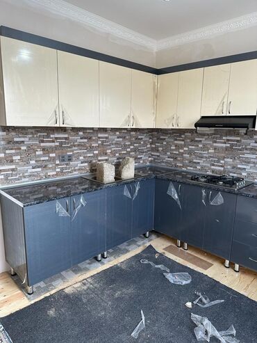 Sifarişlə mətbəx mebeli: Sifarişlə mətbəx dəsti, Özü çəkən petlələr, Sadə laminat, Kredit yoxdur, Pulsuz çatdırılma — 3