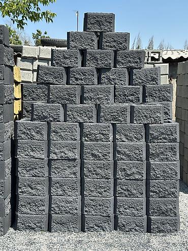 Пескоблок: Пескоблок Блок (15) 15х20х40 Блок (20) 20х20х40 Цемент+песок+отсев — 18