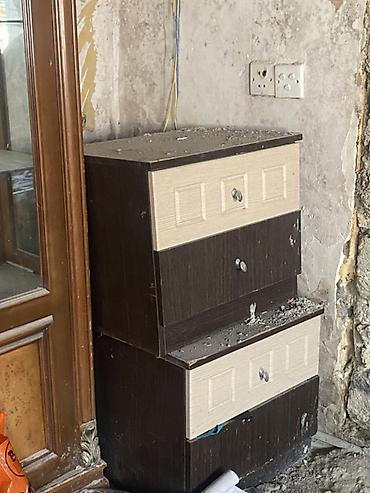 Mebel dəsti – tualet masasının güzgülü komplekti və 2 ədəd tumbadan