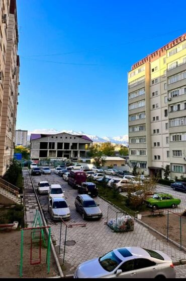Продажа квартир: 2 комнаты, 69 м², 106 серия улучшенная, 2 этаж, Евроремонт