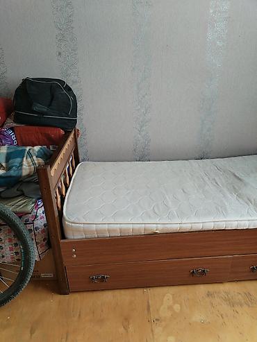 Кровати: Taxta tək nəfərlik çarpayı və döşək dəsti - Ölçü: tək nəfərlik — 8