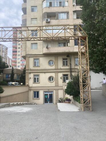 sumqayit 3 mkr kiraye evler: Yeni tikili binada 2den 3 e duzelme ESYASIZ menzil kiraye verilir