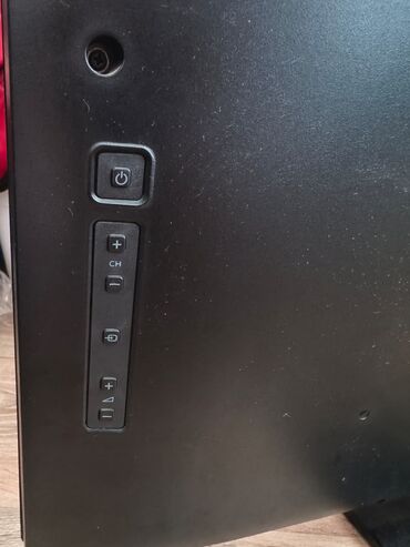 Телевизоры: Телевизор Philips, диагональ 40" (серия с тонкой рамкой и центральной — 11