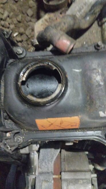 Volkswagen: Volkswagen Vento: 1995 г., 1.8 л, Механика, Седан — 6