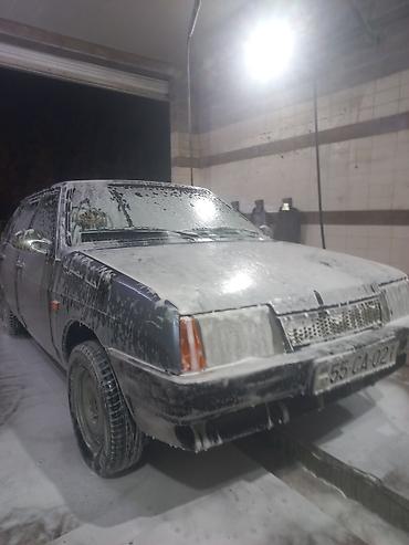 VAZ (LADA): Model: Hatchbek, 5 qapı Kuzov: Boz rəng, qara alt qoruyucu hissələrlə — 10