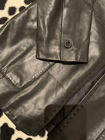 Пиджаки, жакеты: Срочная цена ‼️ Женский кожаный пиджак-жакет. - Цвет: черный. - — 9