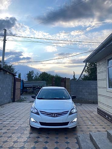 Hyundai Solaris: 2016 г., 1.6 л, Механика, Бензин, Седан