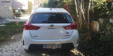 Toyota: Toyota Auris: 1.4 l. | 2013 έ. Χάτσμπακ — 3
