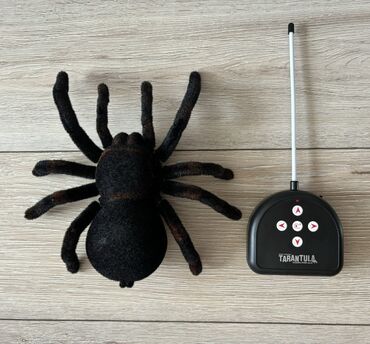 оригинальные красовки: Продам игрушку детскую паука на пульте управления, в отличном рабочем