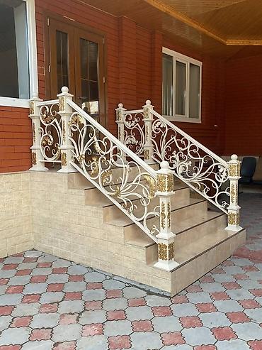 Изготовление перил: Кованые лестничные ограждения и козырьки - Художественная ковка — 2