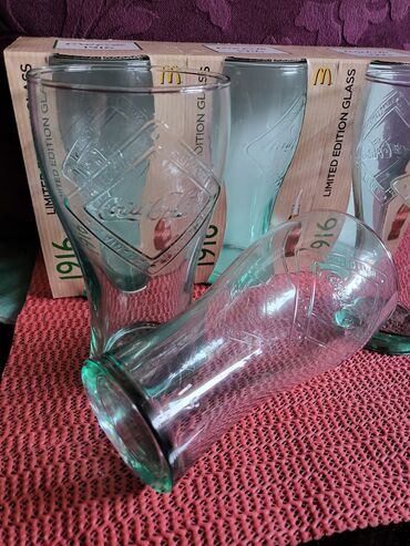 Čaše: Case nove,vintaz Coca Cola,limitirana serija iz 2000ih. god. Mc na lalafo.rs — 5 Čaše: Case nove,vintaz Coca Cola,limitirana serija iz 2000ih. god. Mc — 5