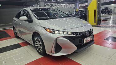 хорошие телефоны: Toyota Prius: 2020 г., 1.8 л, Вариатор, Бензин, Хэтчбэк