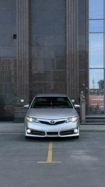 Продажа авто: Toyota Camry: 2013 г., Автомат, Бензин, Седан — 3