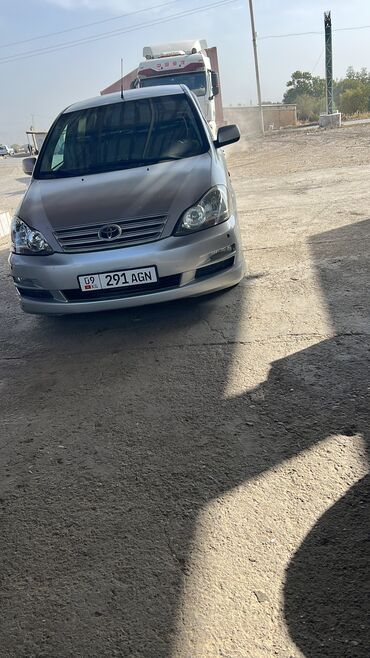 Унаа сатуу: Toyota Avensis Verso: 2002 г., 2 л, Механика, Дизель, Вэн/Минивэн