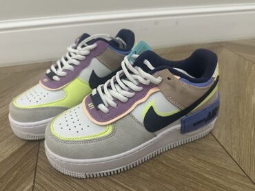 сапоги зимние женские натуральная кожа натуральный мех распродажа: Nike Air, Vietnam, 36р 2.000с (новые) Фиолетовые сапоги, 28р, 2.000с
