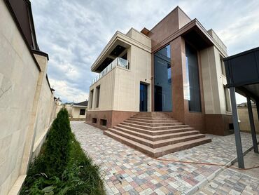 новый просторный дом: 500 м², 13 комнат, Балкон застеклен, Лоджия, Бассейн