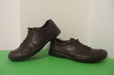 patike cipele: CIPELA PATIKA, br 43 28cm unutrasnje gaziste stopala, nikakve razlike