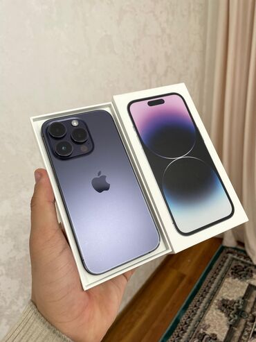 Apple iPhone: IPhone 14 Pro, Б/у, 128 ГБ, Deep Purple, Зарядное устройство, Защитное стекло, Чехол, 86 %