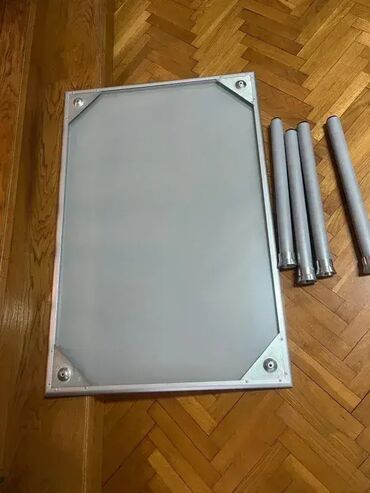 Baštenski nameštaj: Baštenski sto, Metal, Upotrebljenо — 7