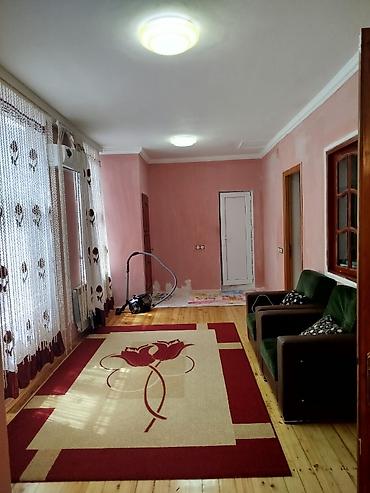 Ev üçün digər mallar: Köhne Suraxanı 4 otaqlı ev 2 sotun içərisində 1.5 sot ev tikilib yarım — 2
