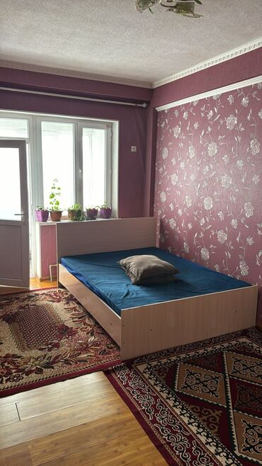 долгосрочные квартиры в бишкеке: 3 комнаты, Собственник, С подселением, С мебелью частично