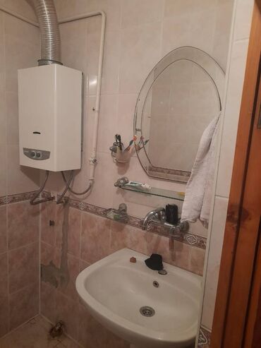 Köhnə tikili: Bakı, 5 otaqlı, Köhnə tikili, 110 kv. m -da lalafo.az — 8 Köhnə tikili: Bakı, 5 otaqlı, Köhnə tikili, 110 kv. m — 8