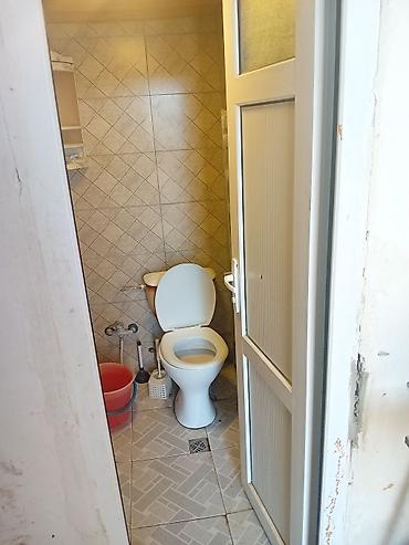 demir qaraj satilir: 2 otaqlı, 43 kv. m, Orta təmir — 5