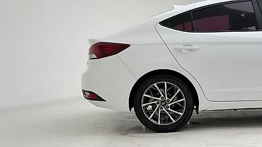 Hyundai: Hyundai Avante: 2018 г., 1.6 л, Автомат, Бензин, Седан — 4