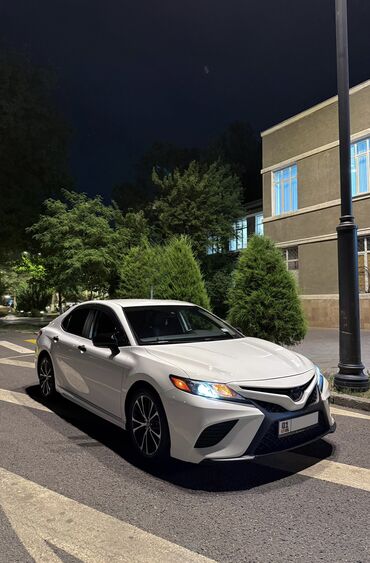 Продажа авто: Toyota Camry: 2018 г., 2.5 л, Автомат, Бензин, Седан