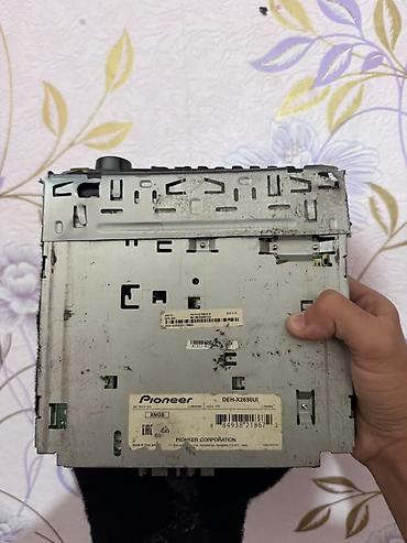 Колонки и сабвуферы: Avtomobil audio dəsti Komplekt: - Gücləndirici: Sony XM-N502 stereo — 4