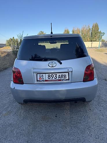 315 70 17: Toyota Ist: 2003 г., Автомат, Бензин — 3