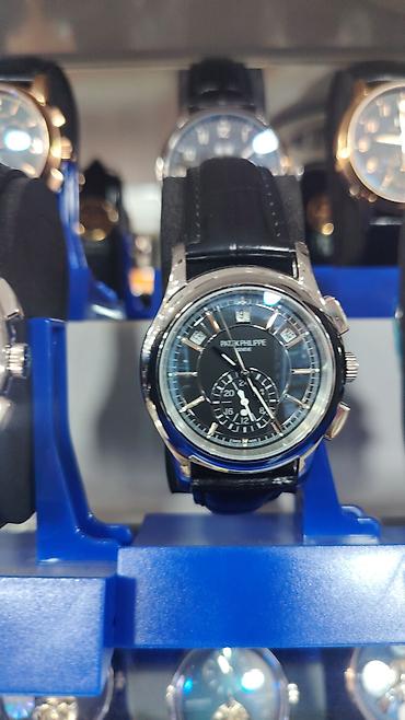 3d saat: Patek Philippe üslubunda klassik kişi qol saatları - Korpus: parlaq — 3