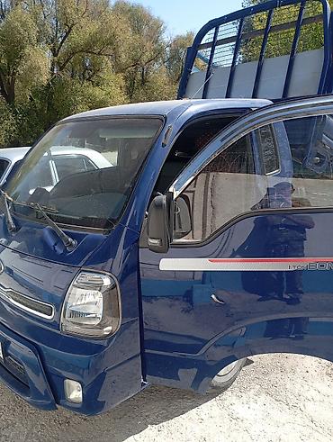 crv 2: Грузовик Kia Bongo III, синий, бортовой самосвал. Основные — 2