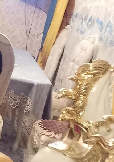 Qonaq otağı dəstləri: Masa və oturacaqlar — 1