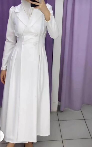 белый платье: Каракол. Новое платье Diversiya размер 44-46