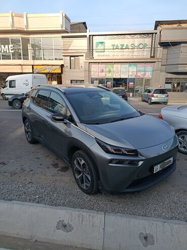 Другие Автомобили: Электромобиль Aion (кроссовер) — просторный салон, современная — 5