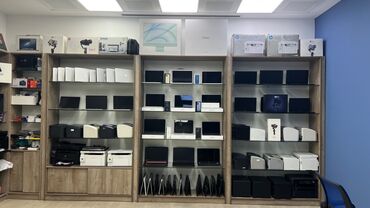 Apple MacBook: Apple MacBook, 13.3 ", Intel Core i5, 256 GB — 3