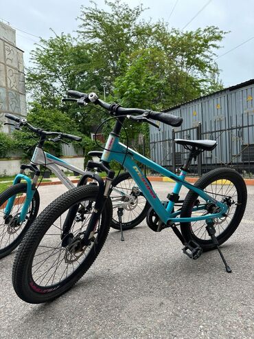 giant aluxx 6000 цена: Продаю два детских велосипеда в хорошем состоянии,только краска чуть
