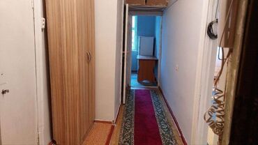 снять комнату в общежитии коридорного типа: 1 бөлмө, 35 кв. м, Жатакана жана мейманкана түрүндө, 4 кабат, Эски ремонт