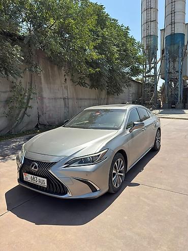 ls 400: Lexus ES: 2019 г., 2.5 л, Вариатор, Гибрид, Седан — 2