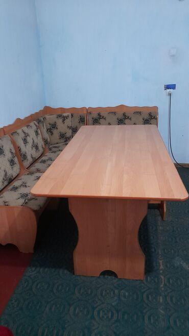 жалалабад мебель: В хорошем состоянии, размер 90×1.80